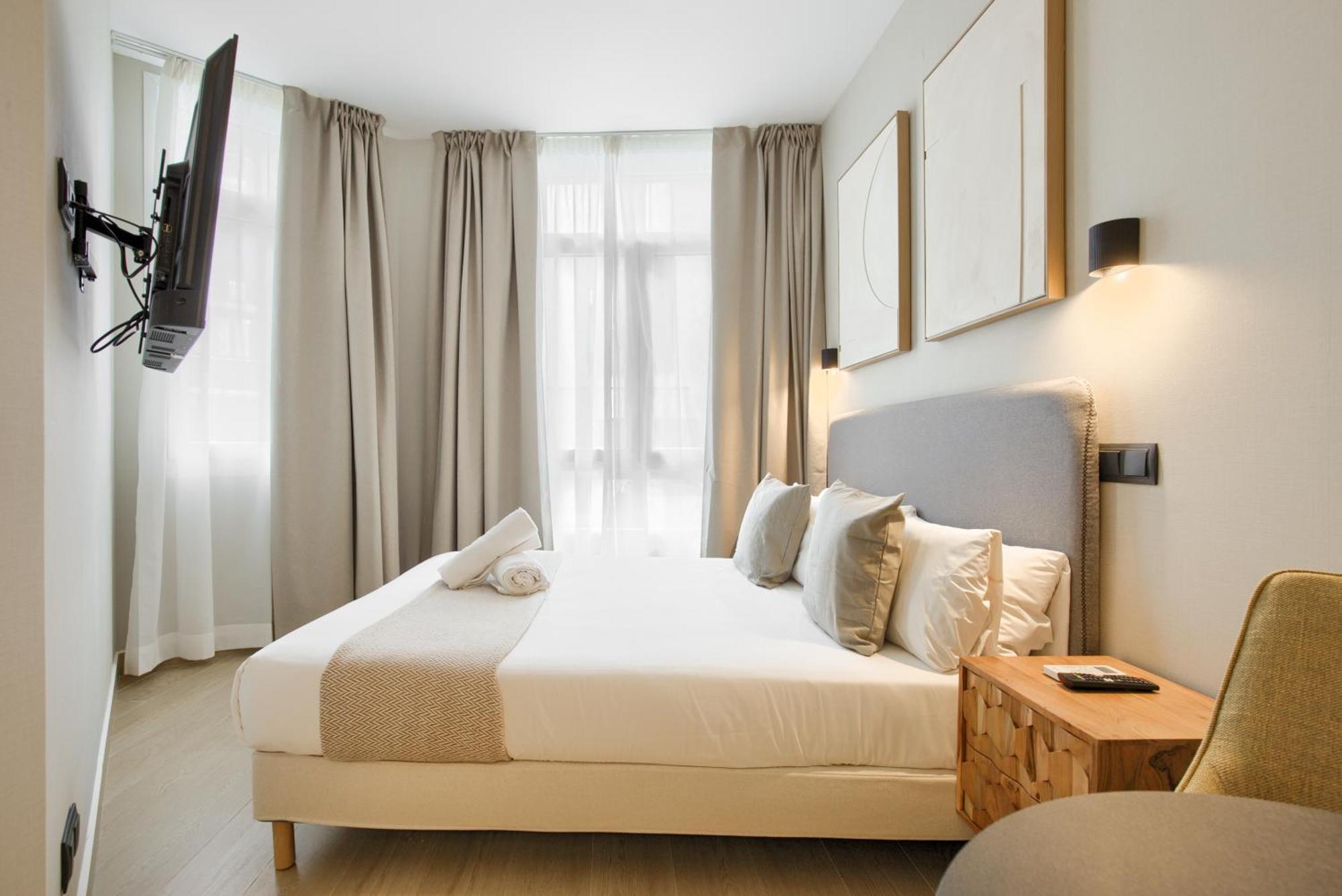 Dobo Madrid Murillo Room photo