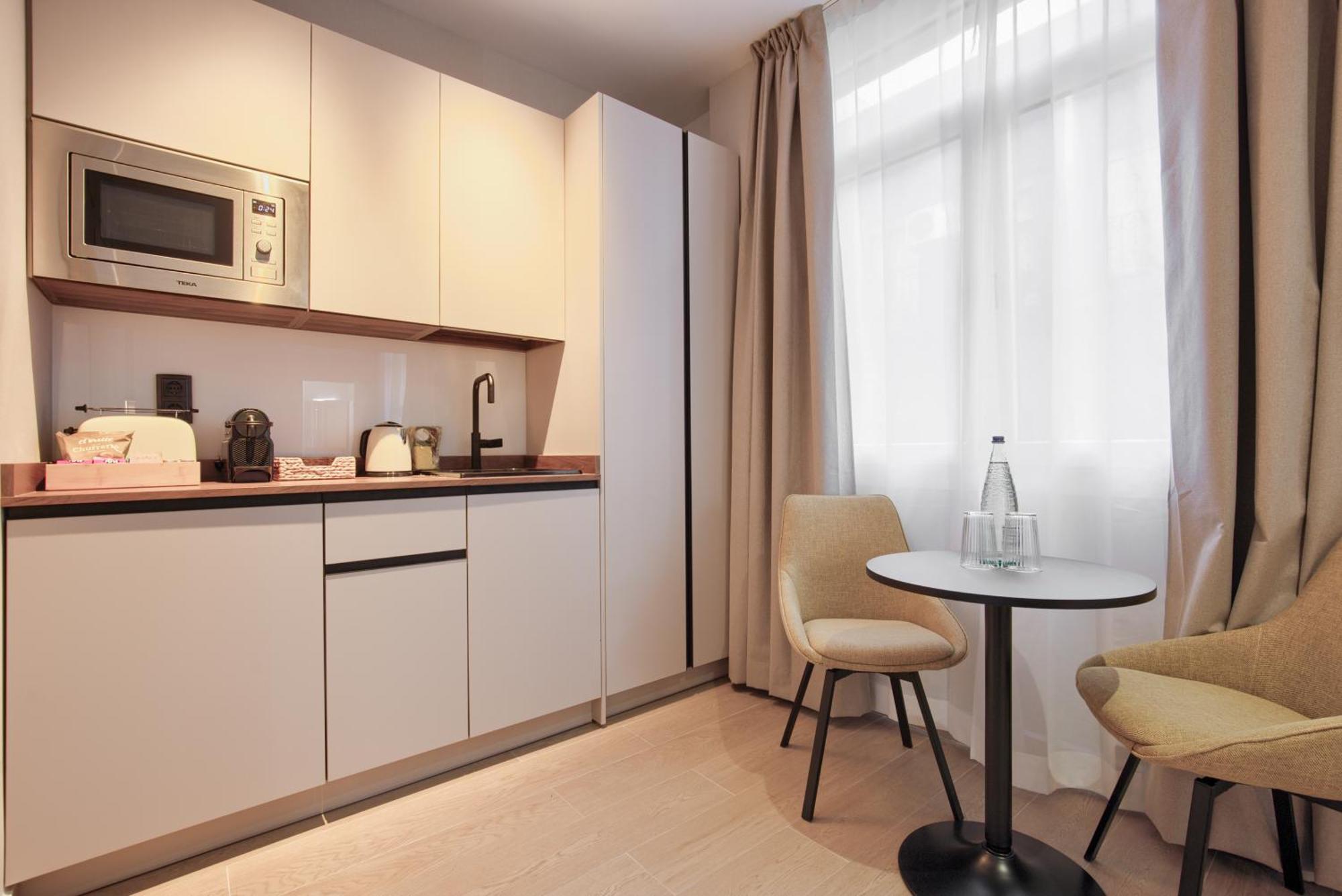 Dobo Madrid Murillo Exterior photo
